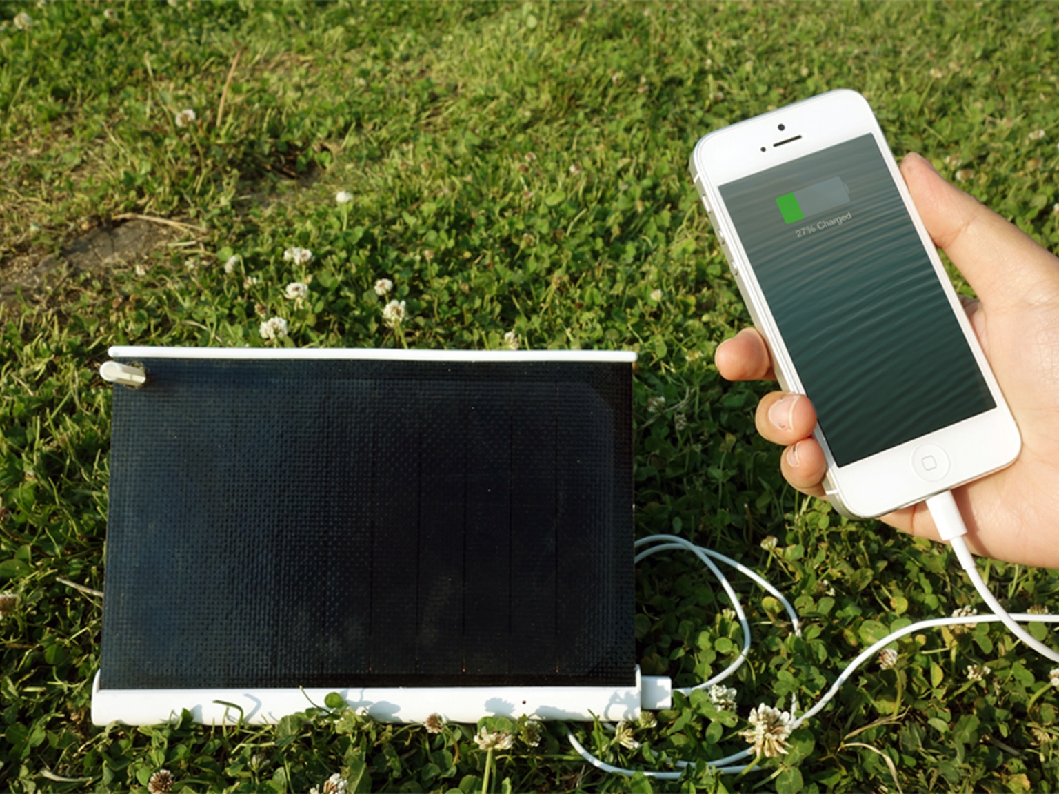 solarade kickstarter solar phone charger kickmystarter